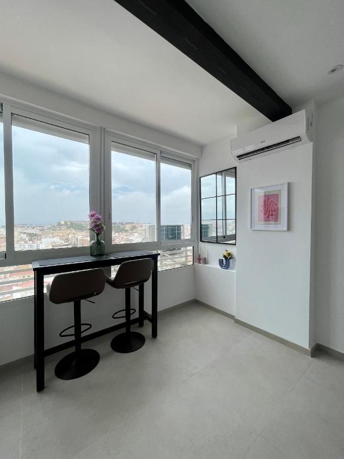 Sky Views Studio In City Centre Alicante Eksteriør billede
